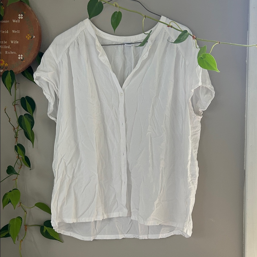 Old Navy Crisp White Blouse